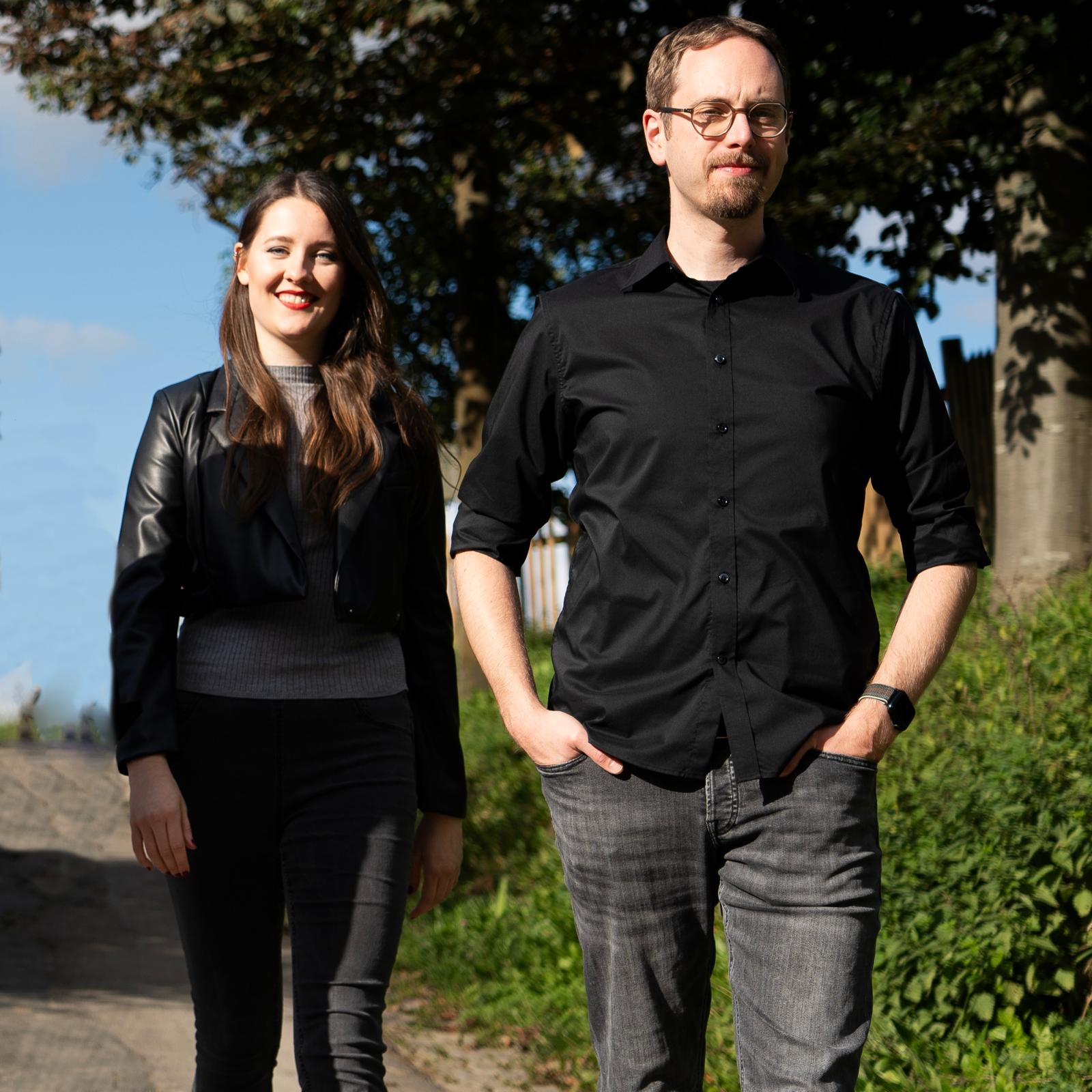 Miriam und Dennis im Grünen